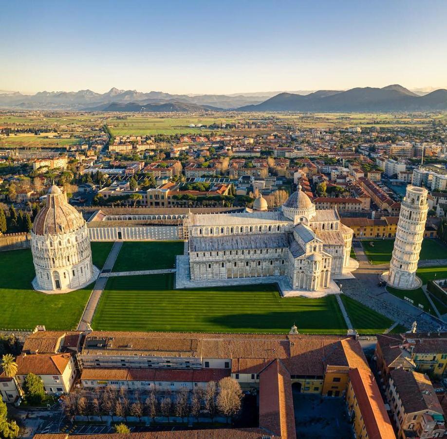 Close Enough Apartment Pisa Exterior photo